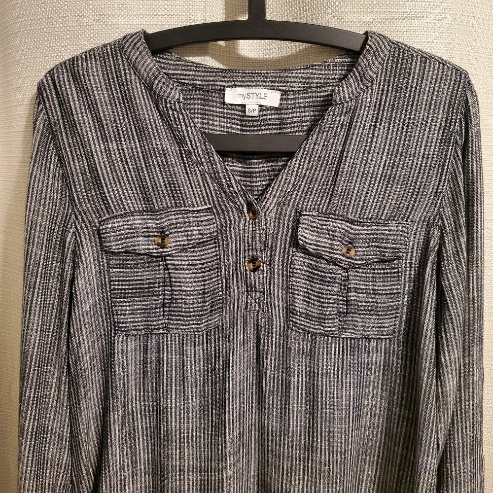 (4/$20) MyStyle Women's Gray Striped Top - Picture 2 of 10
